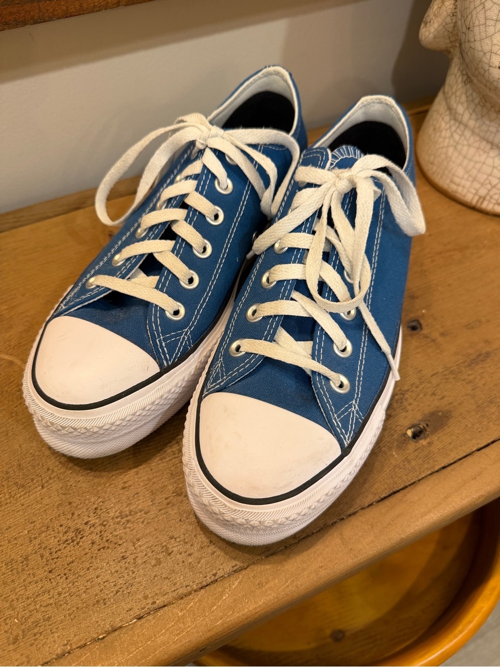 Converse Platform Low Top Canvas Sneakers Blue Mens 7/Women’s 9